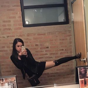 Meet your Posher, Brooke